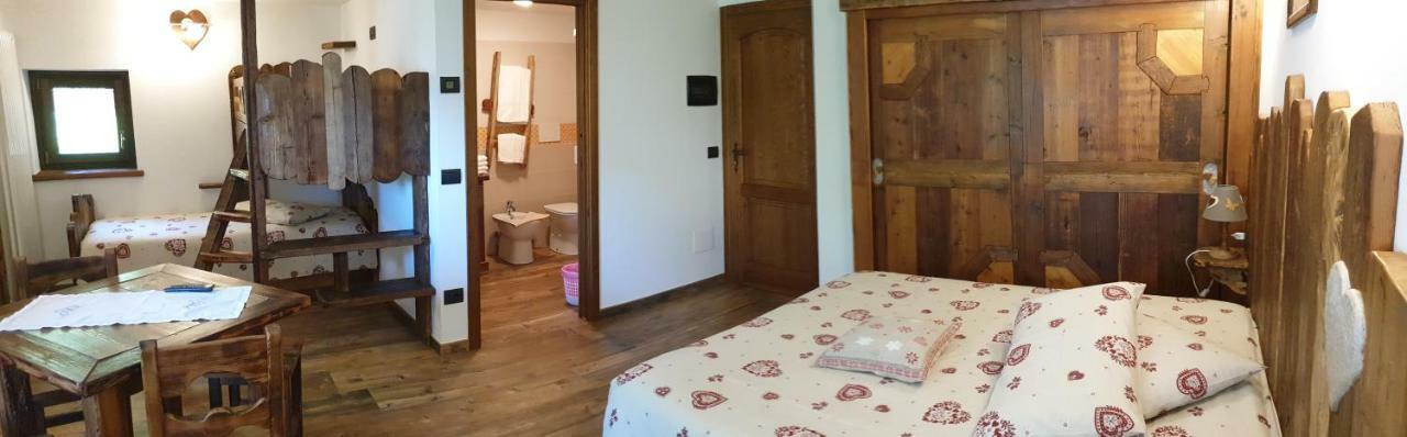 Le Petit Coeur Hotel Fontainemore Ngoại thất bức ảnh