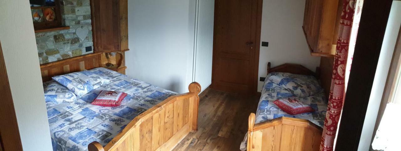 Le Petit Coeur Hotel Fontainemore Ngoại thất bức ảnh